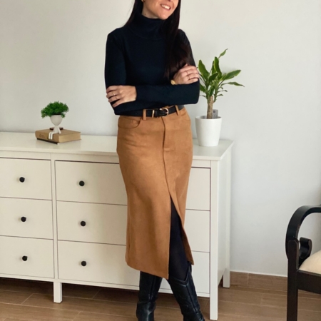 Falda midi camel