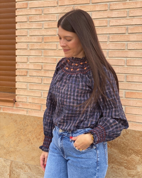 Blusa Cuadros Marino
